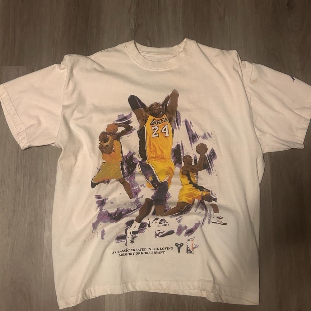 Kobe Bryant Vintage Streetwear White Tee Oversized L